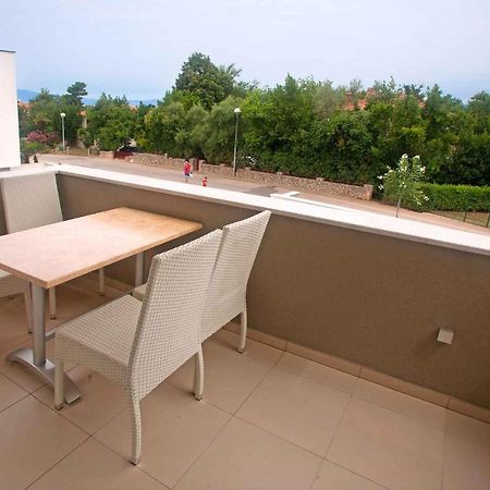 Apartments In Njivice/Insel Krk 13314 Екстер'єр фото