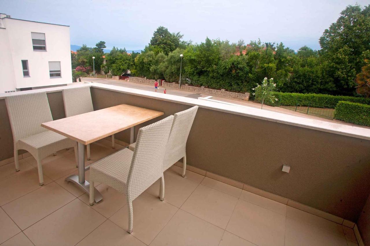 Apartments In Njivice/Insel Krk 13314 Екстер'єр фото